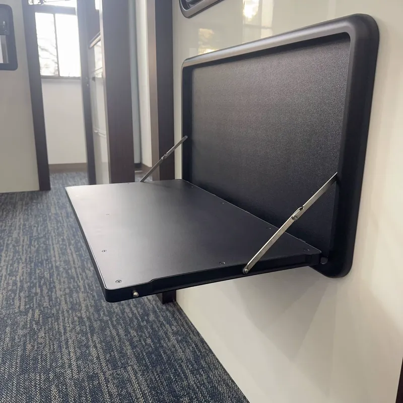 Outdoor Adventure Table With Storage - RVキャンプやアウトドアアドベンチャーに最適なポータブル折りたたみピクニックテーブル 軽量コンパクト設計 耐久性のあるアルミフレーム 簡単収納
